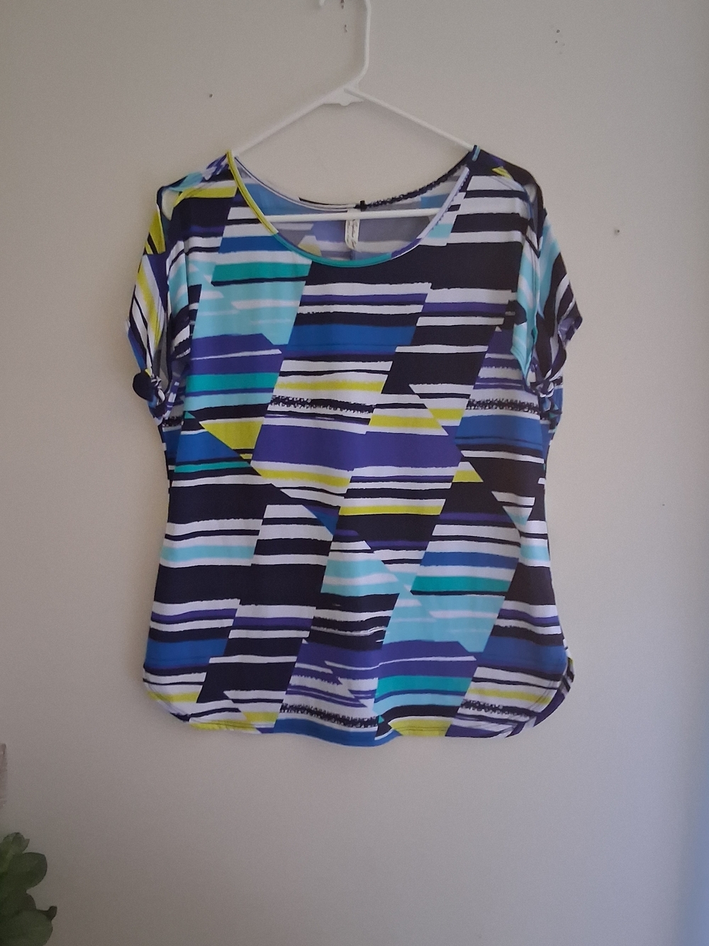 PerSeption Concept Turquoise Navy Yellow Black Geometric Short Sleeve Top